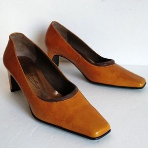 5 - 5.5 CANGO & RINALDI Italy Leather shoes low heel Y2K Ochre Yellow